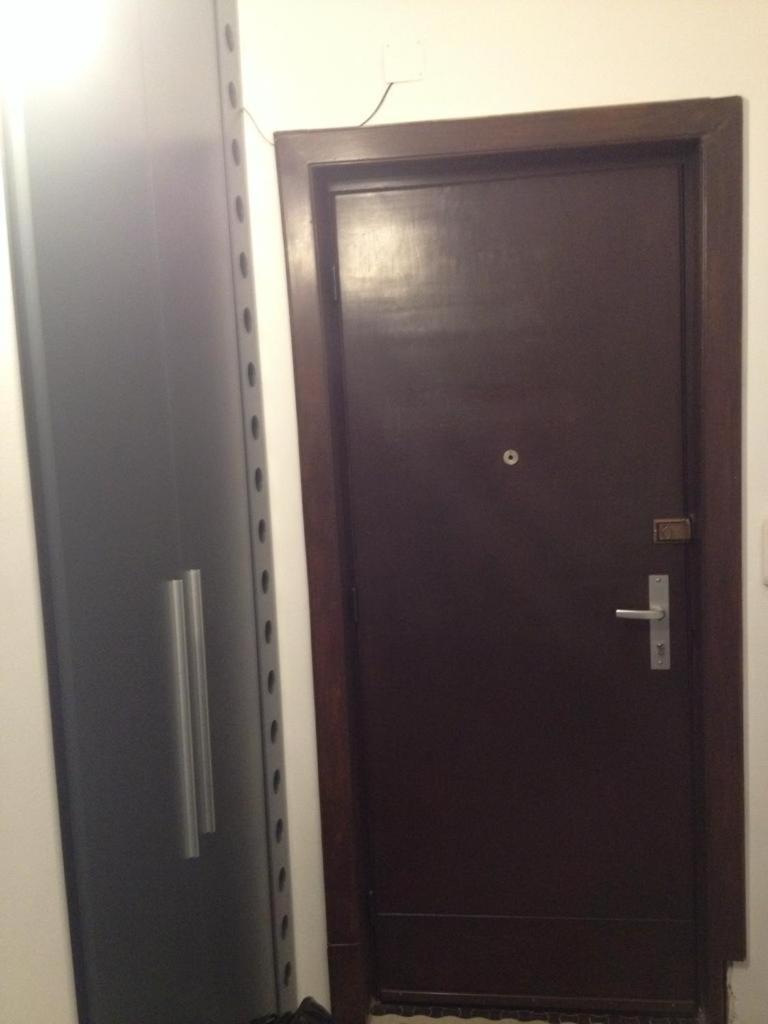 Central Studio Across From Intercontinental Bukarest Exterior foto